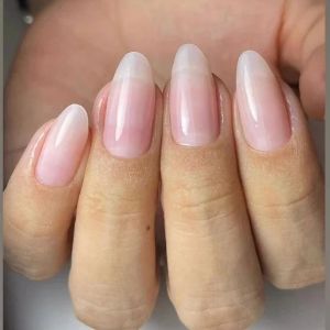 Ongles nude en gel
