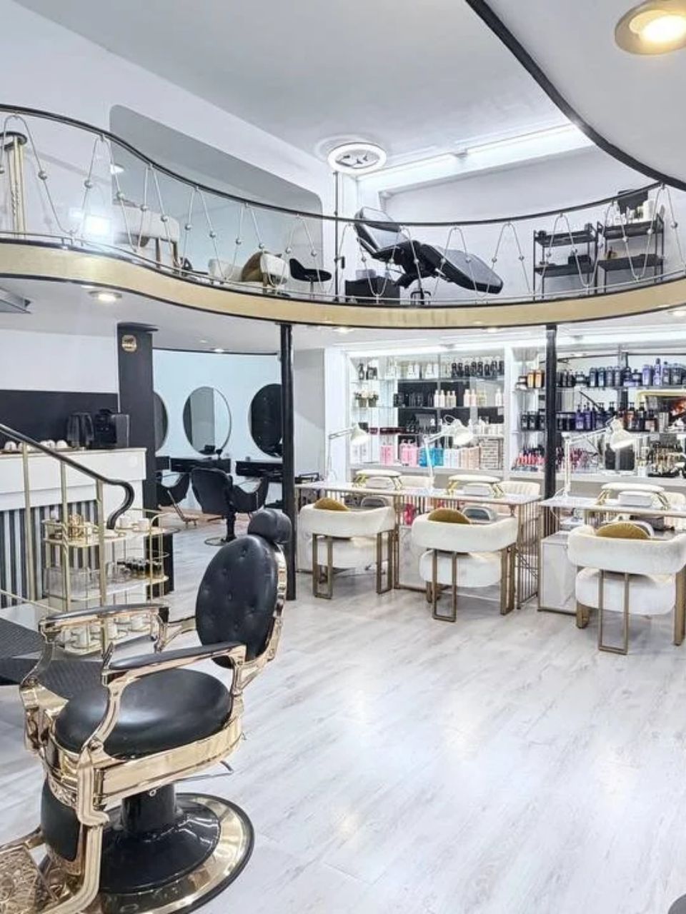 Intérieur du salon TM Studio Beauté à Differdange