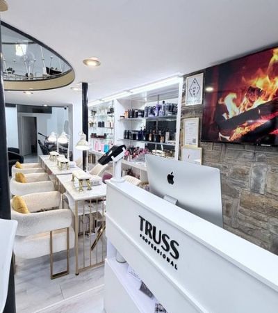 Réception du salon TM Studio Beauté